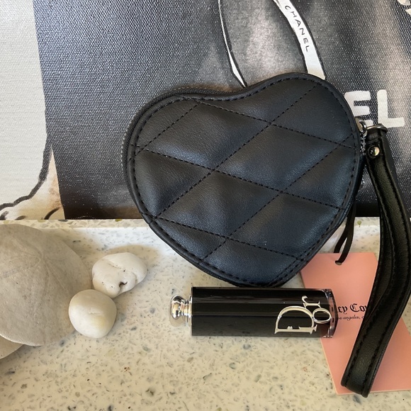BUNDLE JUICY Couture Black Quilted Wristlet Bag & DIOR Lipstick Addict Red 872 - Picture 9 of 12